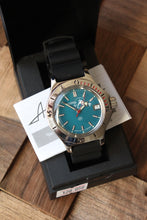Load image into Gallery viewer, Russian Mechanical Automatic Wrist Watch Vostock Amphibian Diver 120059