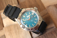 Load image into Gallery viewer, Russian Mechanical Automatic Wrist Watch Vostock Amphibian Diver 120059