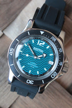 Load image into Gallery viewer, Russian Mechanical Automatic Wrist Watch Vostok Amphibian Diver 13040A