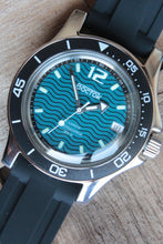 Load image into Gallery viewer, Russian Mechanical Automatic Wrist Watch Vostok Amphibian Diver 13040A