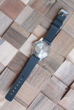 Load image into Gallery viewer, Russian Mechanical Automatic Wrist Watch Vostok Amphibian Diver 13040A