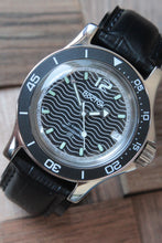 Load image into Gallery viewer, Russian Mechanical Automatic Wrist Watch Vostok Amphibian Diver 13042A