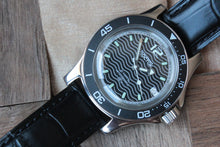 Load image into Gallery viewer, Russian Mechanical Automatic Wrist Watch Vostok Amphibian Diver 13042A