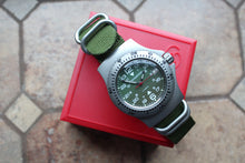 Load image into Gallery viewer, Vostok Komandirskie Mechanical Automatic Wrist Watch Diver 24 Hour 280989