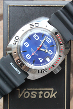 Load image into Gallery viewer, Russian Mechanical Automatic Wrist Watch VOSTOK AMPHIBIAN DIVER 710432L