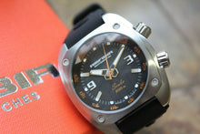 Load image into Gallery viewer, Vostok Amphibian Scuba Russian wrist watch 070798