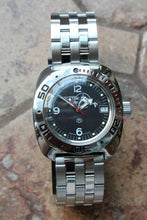 Load image into Gallery viewer, Russian Mechanical Automatic Wrist Watch VOSTOK AMPHIBIAN DIVER 710634
