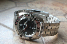 Load image into Gallery viewer, Russian Mechanical Automatic Wrist Watch VOSTOK AMPHIBIAN DIVER 710634