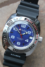 Load image into Gallery viewer, Russian Mechanical Automatic Wrist Watch VOSTOK AMPHIBIAN DIVER 710432L