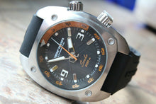 Load image into Gallery viewer, Vostok Amphibian Scuba Russian wrist watch 070798