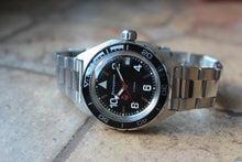 Load image into Gallery viewer, Vostok Komandirskie Automatic Russian wrist watch 650536