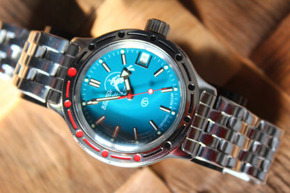 Vostok Amphibian Mechanical Automatic Wrist Watch Diver Scuba Dude 420059