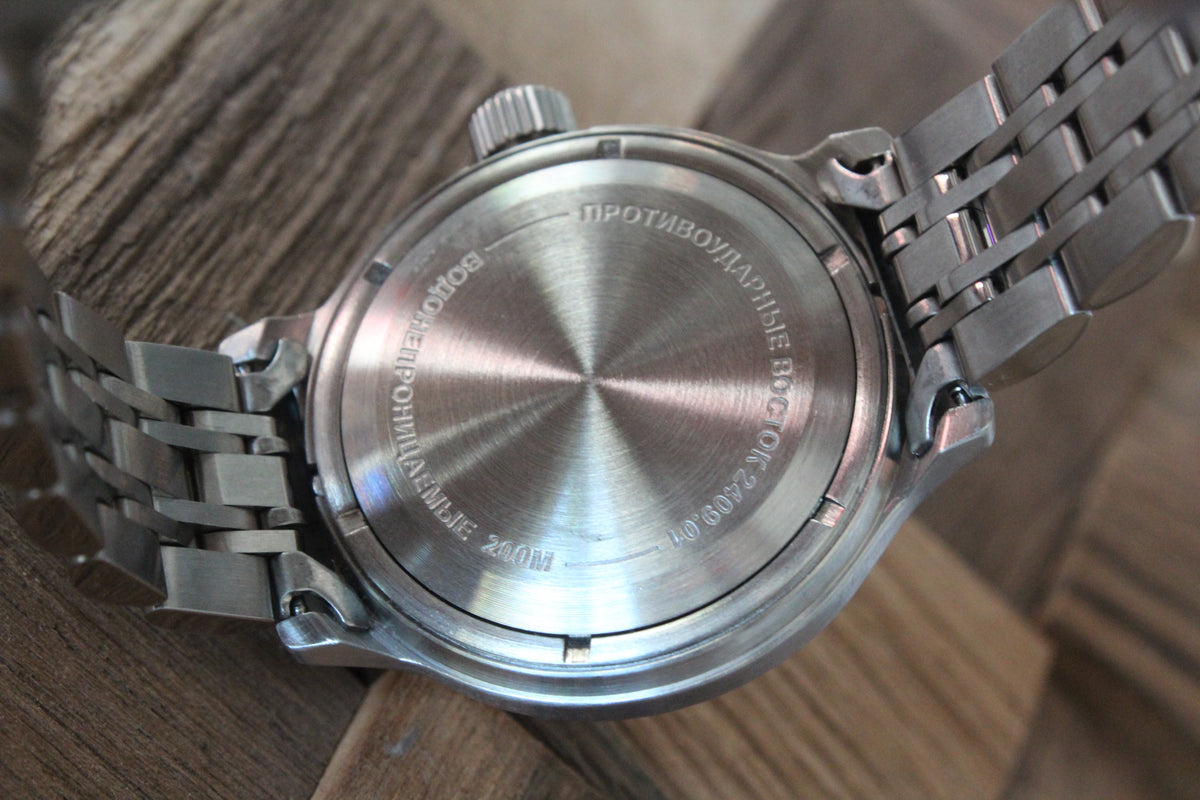 Vostok Amphibia 72046A - stainless steel case back