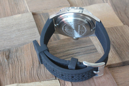Vostok Amphibia 67069B - rear view with textured black strap and buckle