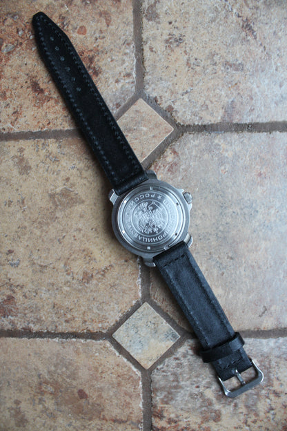 Vostok Komandirskie 816831 - case back, black leather strap and buckle