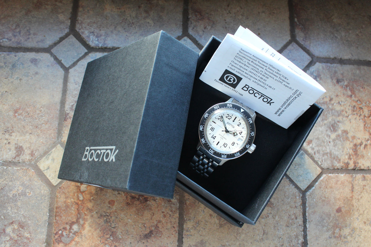 Vostok Amphibia 720074 - watch in original presentation box with documentation