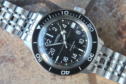 Vostok Amphibia 720076 - close-up of black dial and bezel