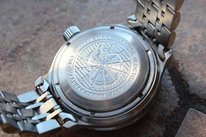 Vostok Amphibia 720076 - stainless steel case back