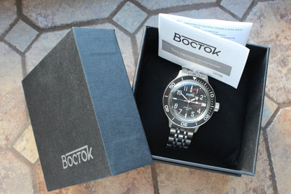 Vostok Amphibia 720073 - watch in original presentation box with documentation