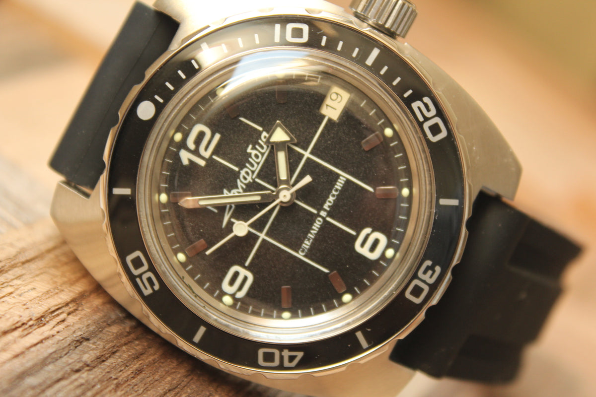 Vostok Amphibia Automatic Watch 170375, angled dial view