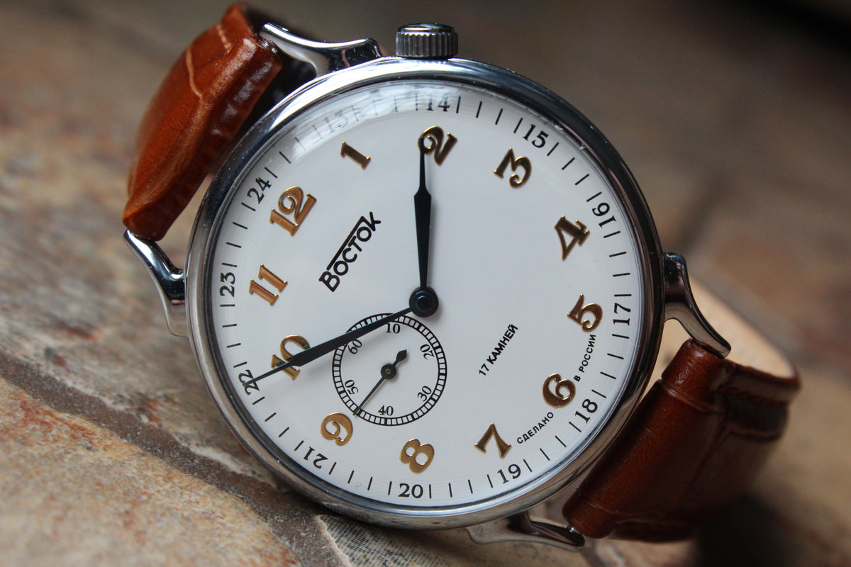 Vostok 581827 - close diagonal front view with complete dial and case