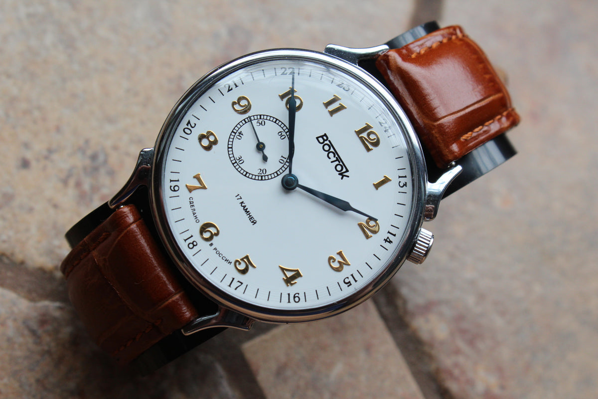 Vostok 581827 - alternate dial and case detail