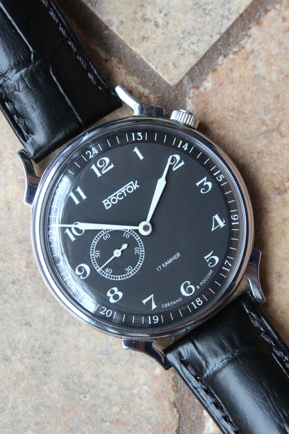 Vostok 581885 - alternate dial and case detail