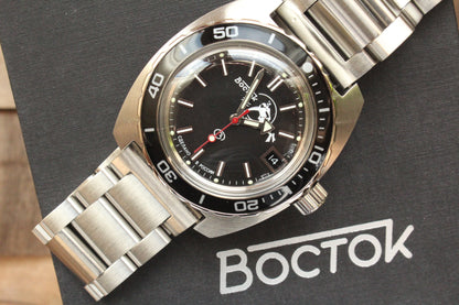 Vostok Amphibia Automatic Watch 170600, angled dial view