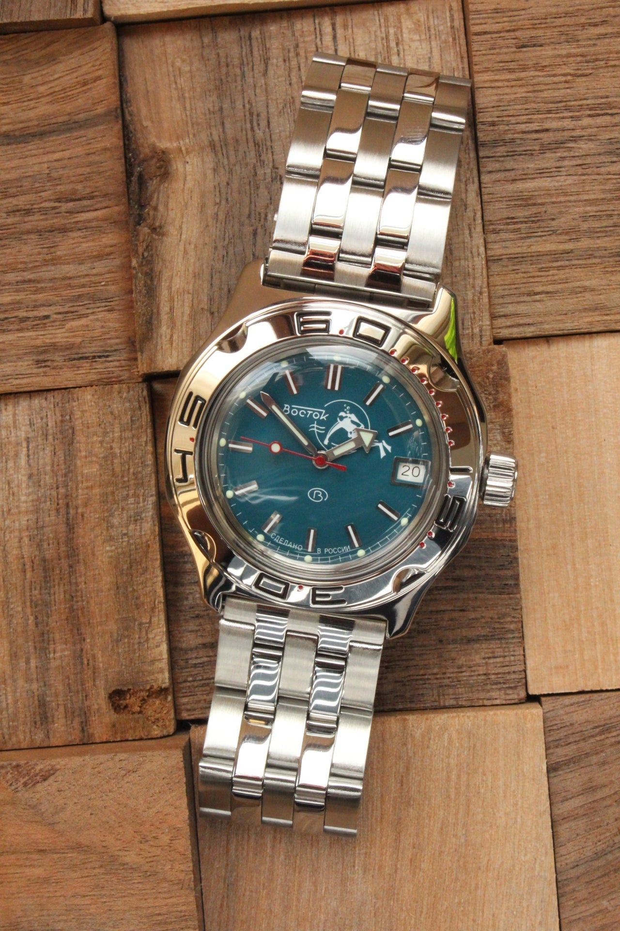 Vostok Mechanical Automatic Wrist Watch Amphibian Diver Scuba Dude 100059