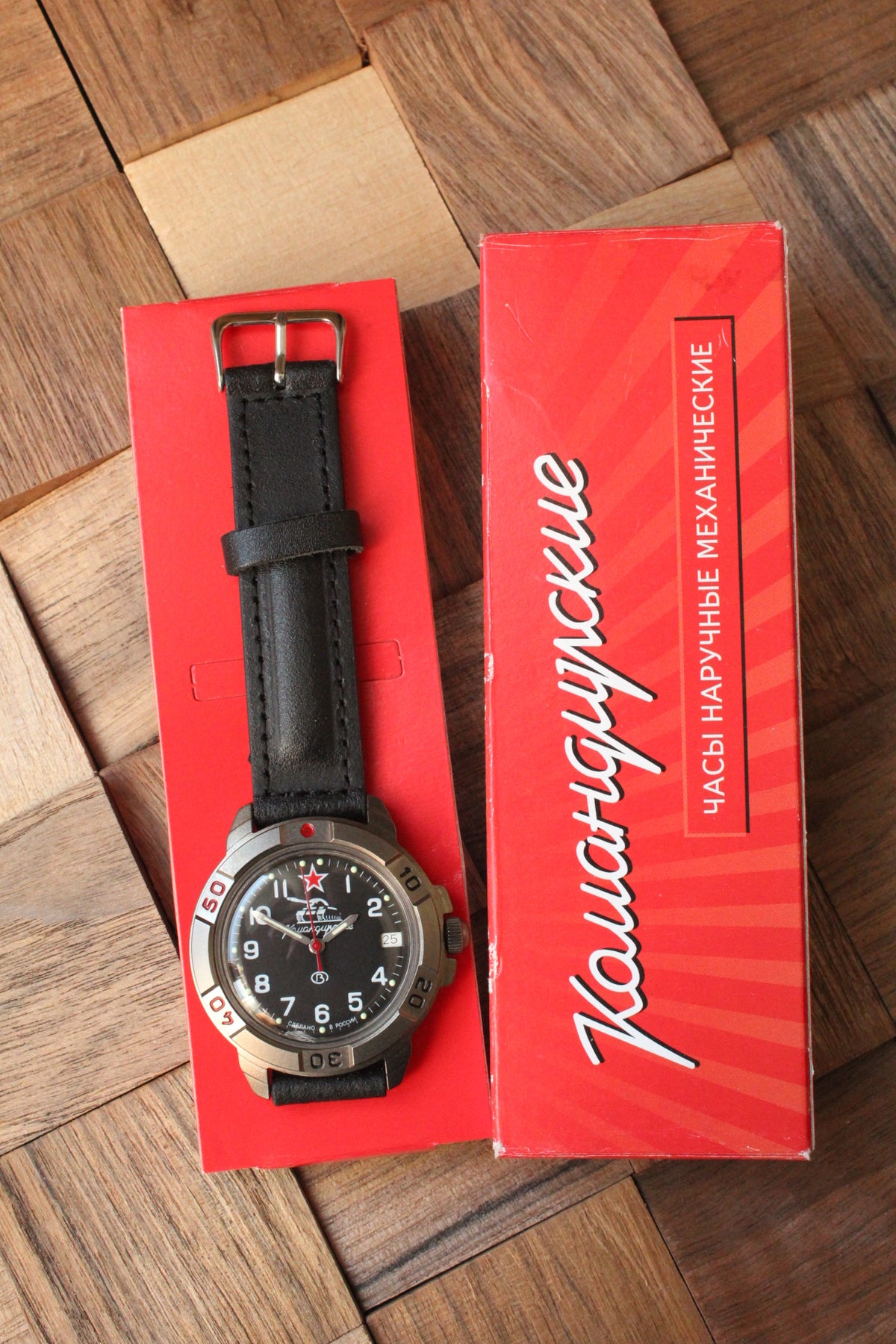 Vostok Komandirskie 436306 - full watch with original red Komandirskie box