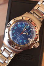 Load image into Gallery viewer, Vostok Amphibian Auto Mechanical diver wrist watch 060382
