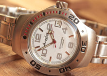 Load image into Gallery viewer, Vostok Amphibian Auto Mechanical diver wrist watch 060434
