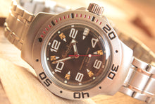 Load image into Gallery viewer, Vostok Amphibian Auto Russian diver wrist watch 060335
