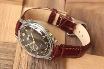 Vostok 581826 - front view with curved genuine leather strap