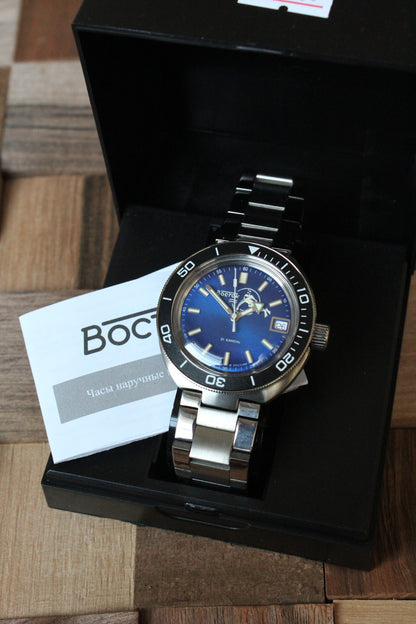 Vostok Amphibia 78010A - watch in original presentation box with documentation