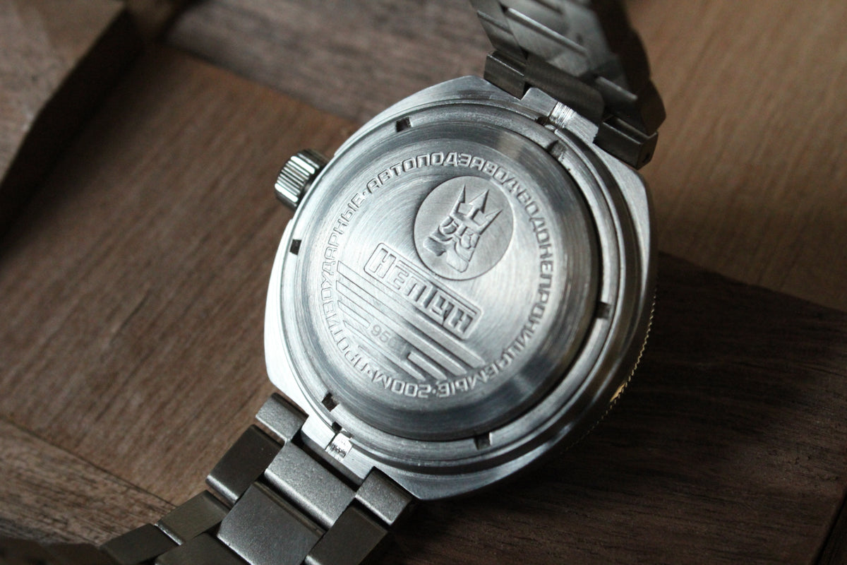 Vostok Amphibia 78010A - case back