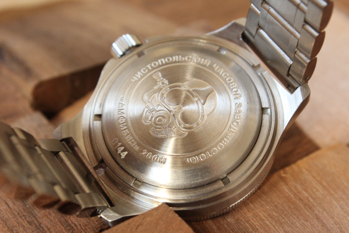 Vostok Amphibia 740387 - stainless steel case back