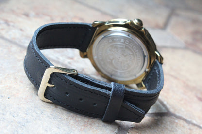 Vostok Komandirskie 819260 - case back, leather strap and buckle