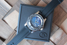 Load image into Gallery viewer, Russian Mechanical Automatic Wrist Watch Vostok Diver 24 Hour 13027A
