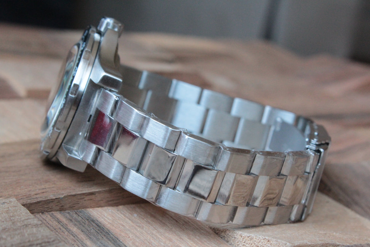 Vostok Komandirskie 18088A — strap or bracelet view