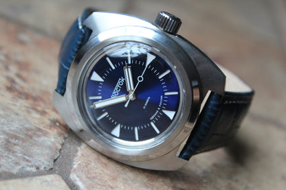 Vostok Amphibia Automatic Watch 170549, front view with blue dial