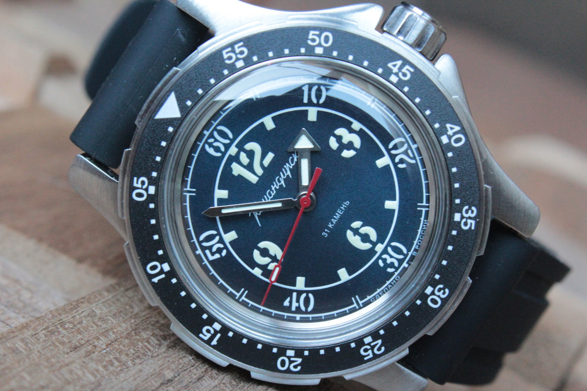 Vostok Komandirskie 18086A — dial detail