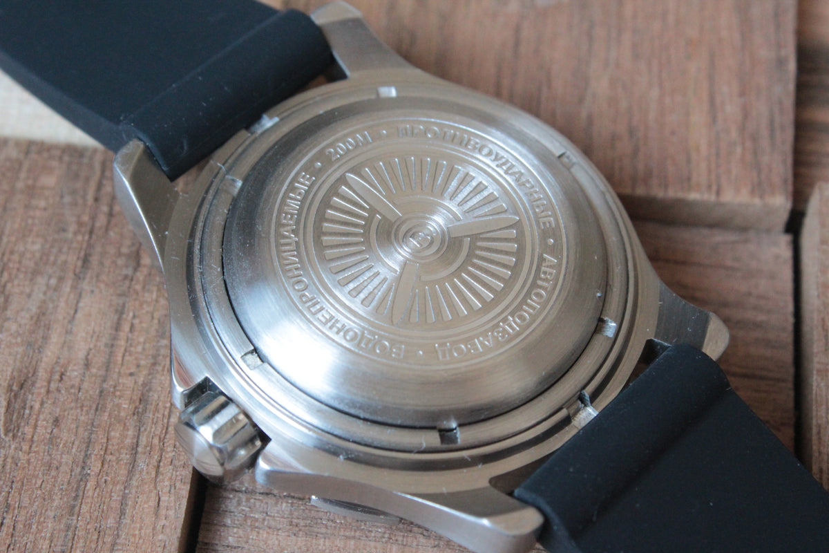 Vostok Komandirskie 18086A — case back