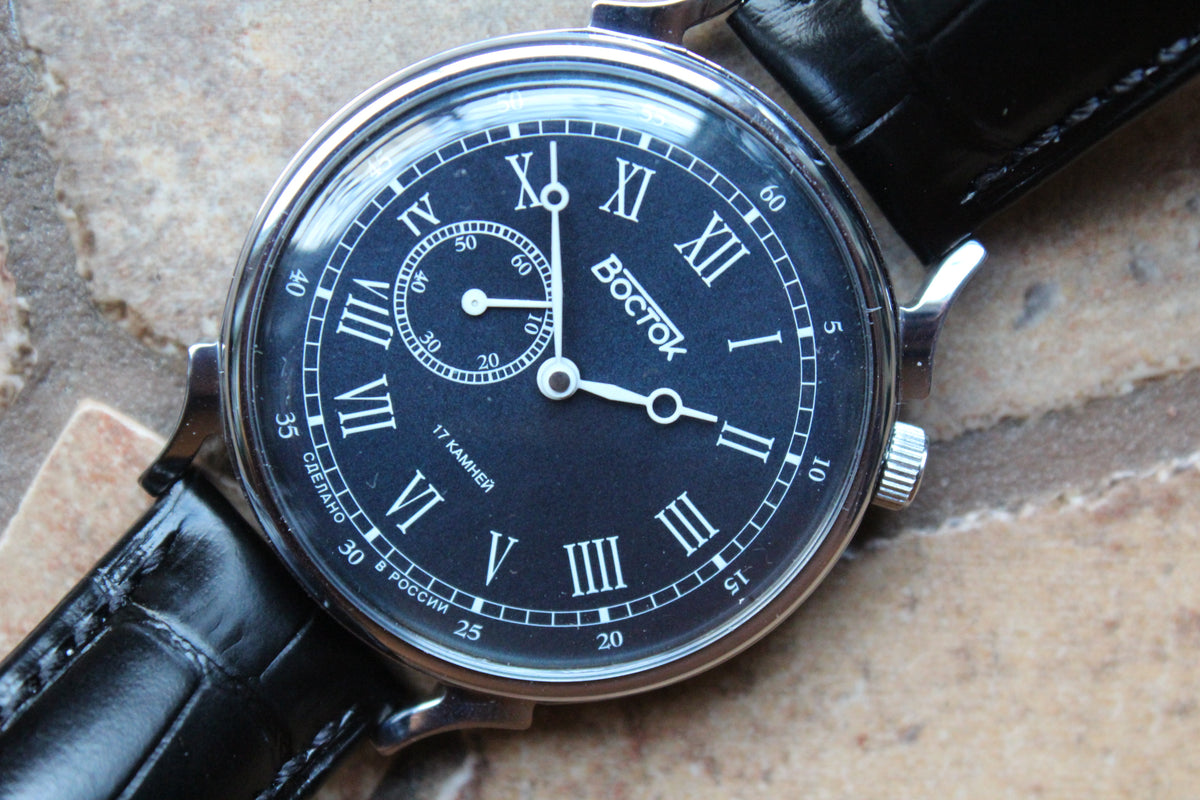 Vostok 581880 - alternate dial and case detail