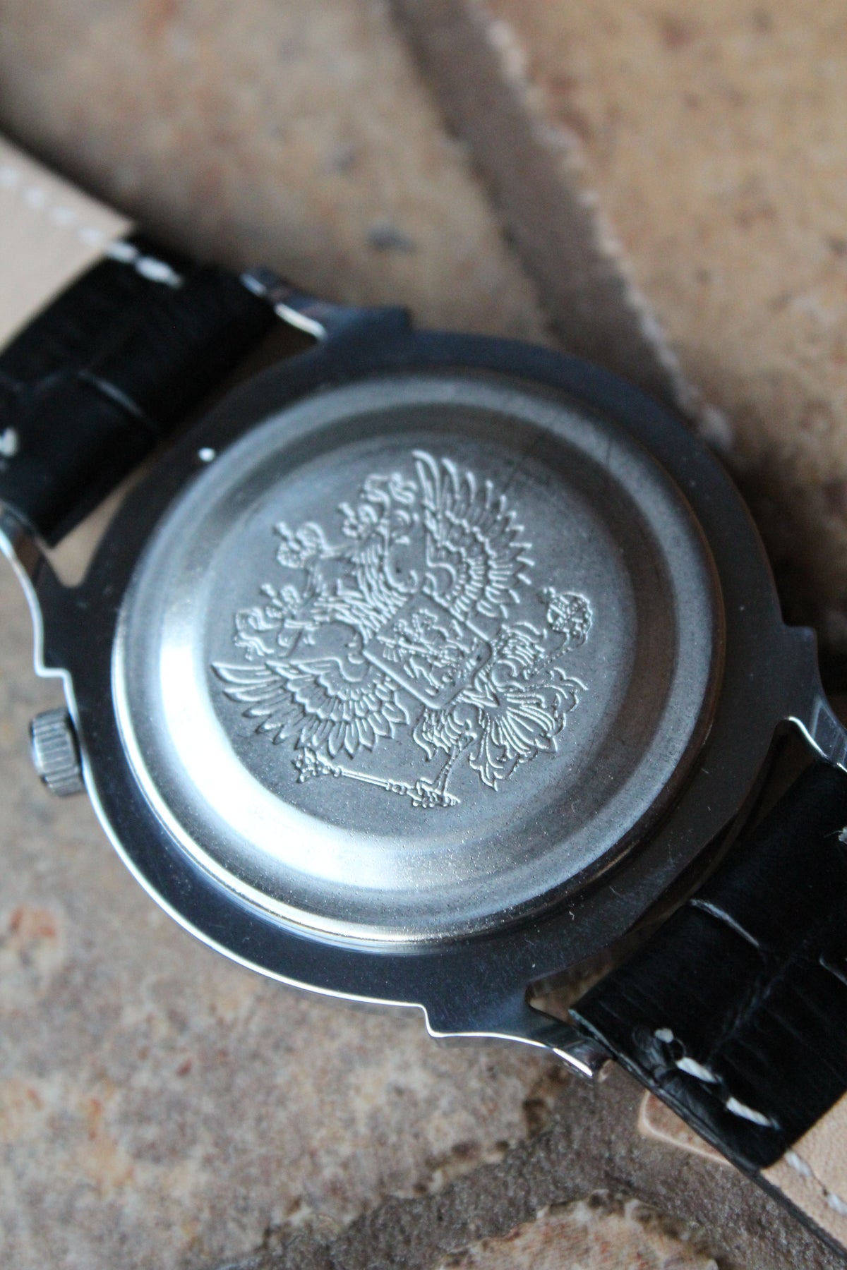 Vostok 581880 - engraved case back