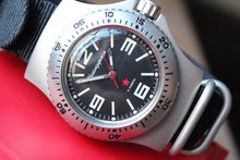 Load image into Gallery viewer, Vostok Komandirsky Automatic Russian wrist watch 280680
