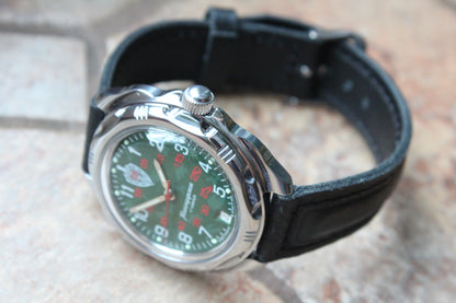 Vostok Komandirskie 211950 — alternate front view