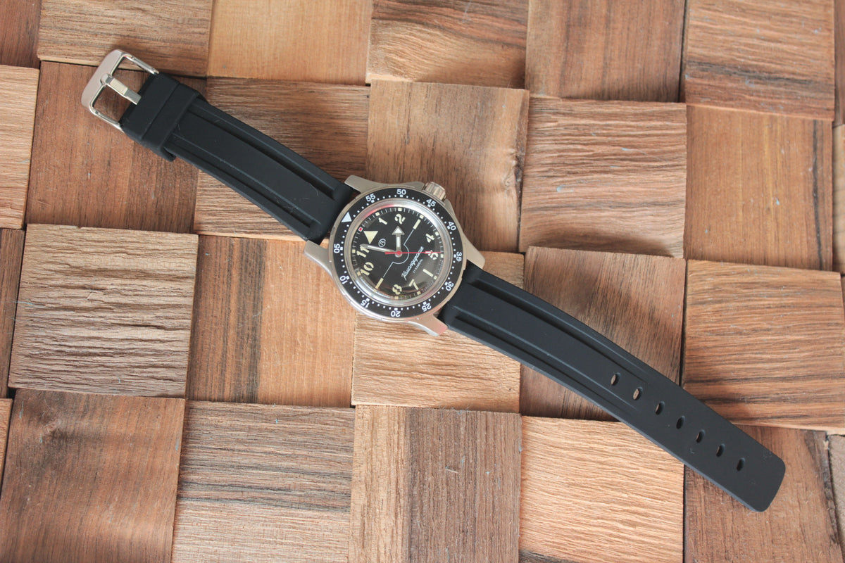 Vostok Komandirskie Automatic Watch 18022A, full watch and strap