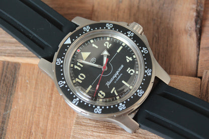 Vostok Komandirskie Automatic Watch 18022A, angled dial view