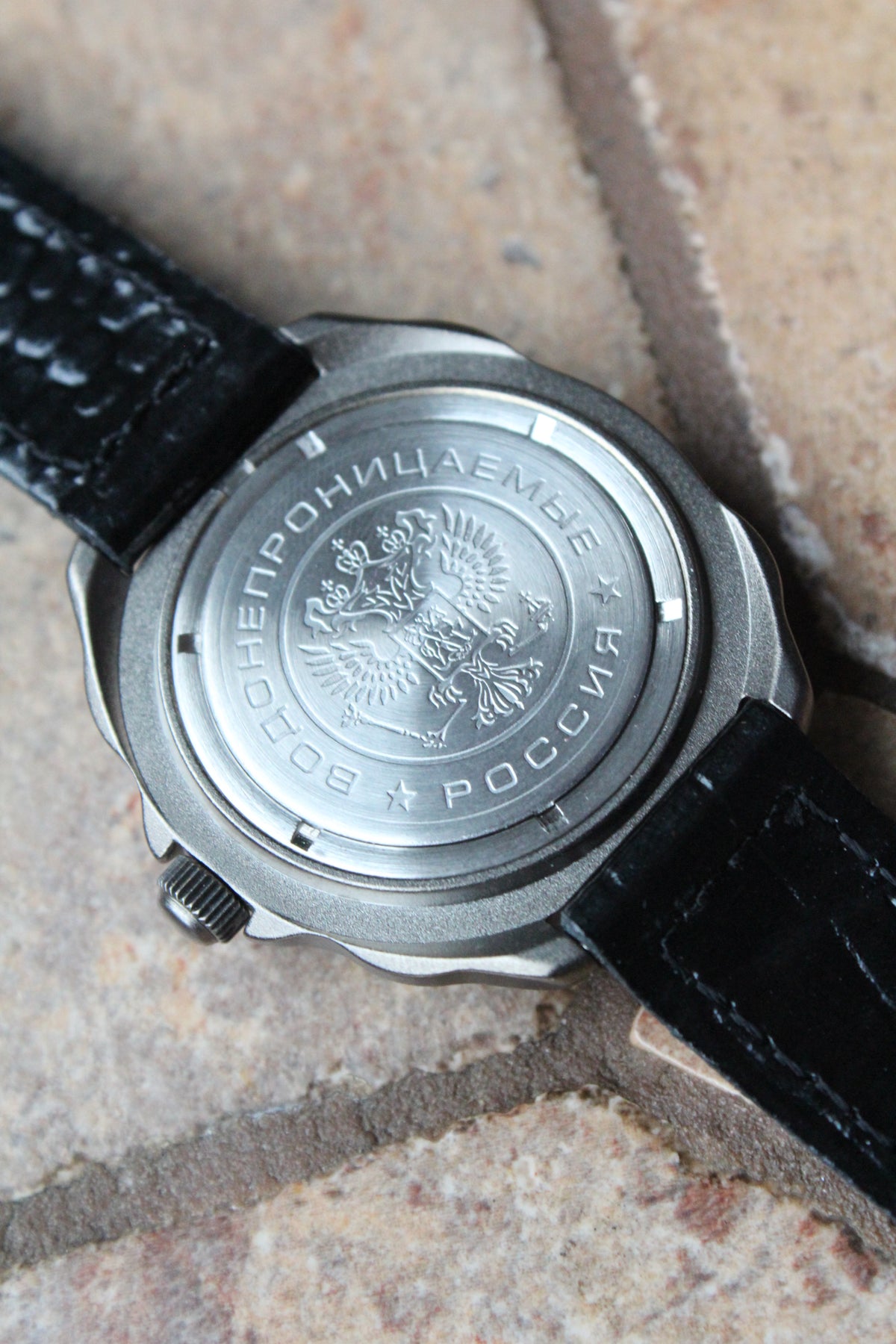 Vostok Komandirskie 216289 — case back